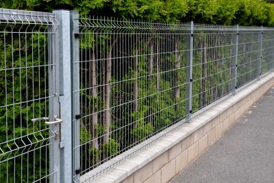 Metal Fencing Service
